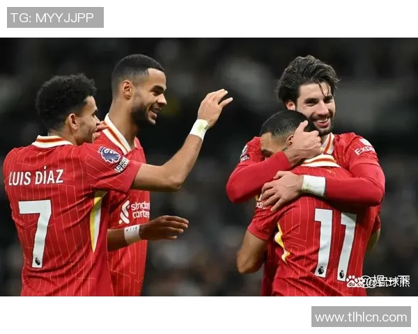 利物浦赛场爆发小插曲,裁判如何处理? 利物浦赛场爆发小插曲,裁判如何处理?